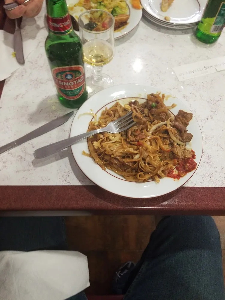 Pad Thai Noodles and Spicy Beef